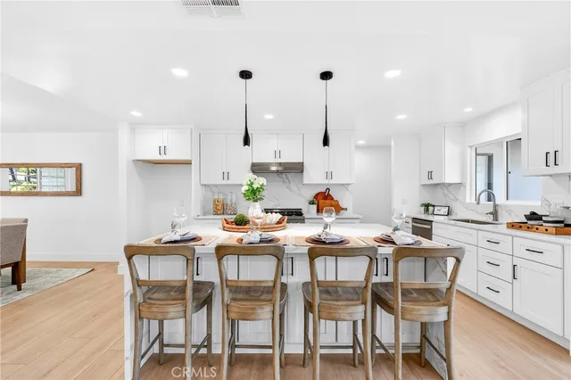 $2,190,000 | 930 Rancho Circle, Fullerton, CA 92835