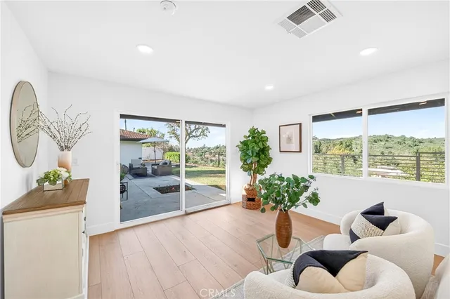 $2,190,000 | 930 Rancho Circle, Fullerton, CA 92835