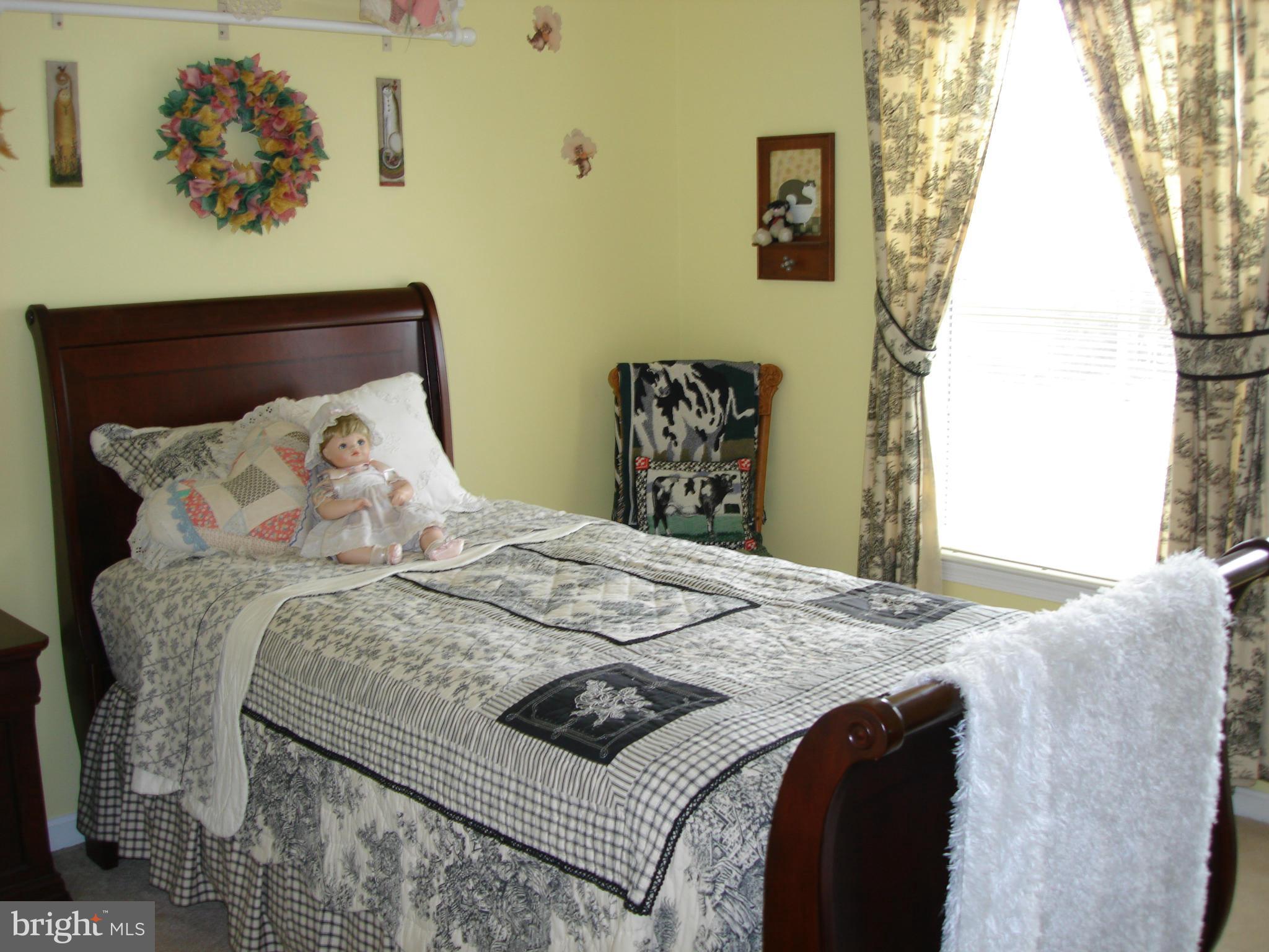 13800 Turtle Court Gainesville, VA 20155 - Photo 23 of 28 Bedroom