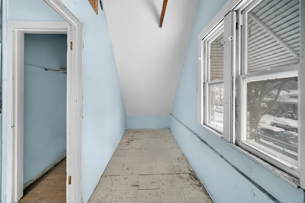 $115,000 | 8626 South Kingston Avenue, Chicago, IL 60617
