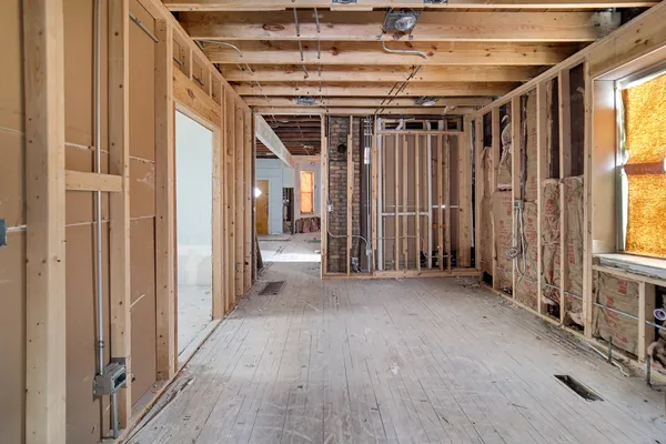 $115,000 | 8626 South Kingston Avenue, Chicago, IL 60617