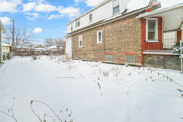$115,000 | 8626 South Kingston Avenue, Chicago, IL 60617