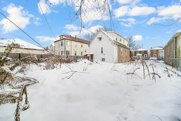 $115,000 | 8626 South Kingston Avenue, Chicago, IL 60617