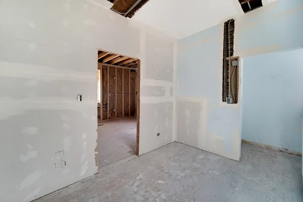 $115,000 | 8626 South Kingston Avenue, Chicago, IL 60617