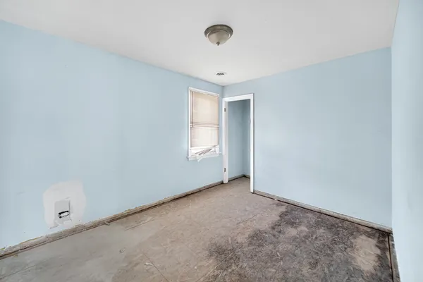 $115,000 | 8626 South Kingston Avenue, Chicago, IL 60617