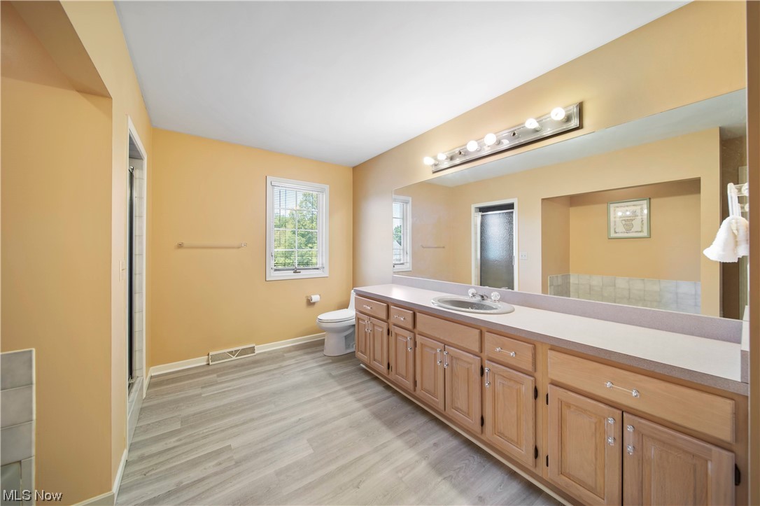 33659 Cedar Road Mayfield Heights, OH 44124 - Photo 18 of 35