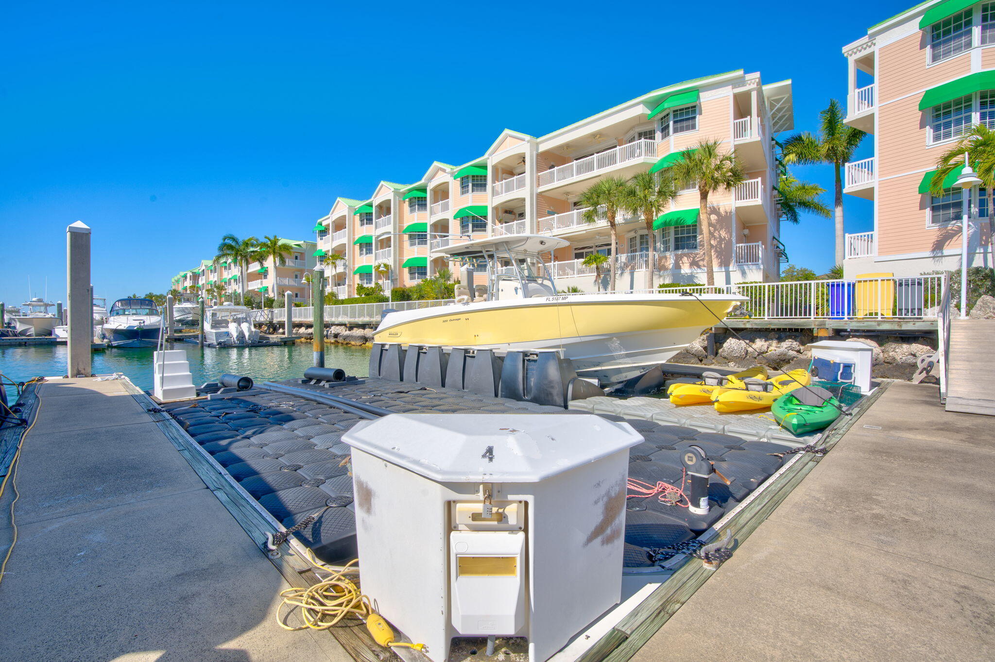5555 College Road, Unit GROUPER #4 Key West, FL 33040 - Photo 4 of 12 Sunset Marina - Grouper #4