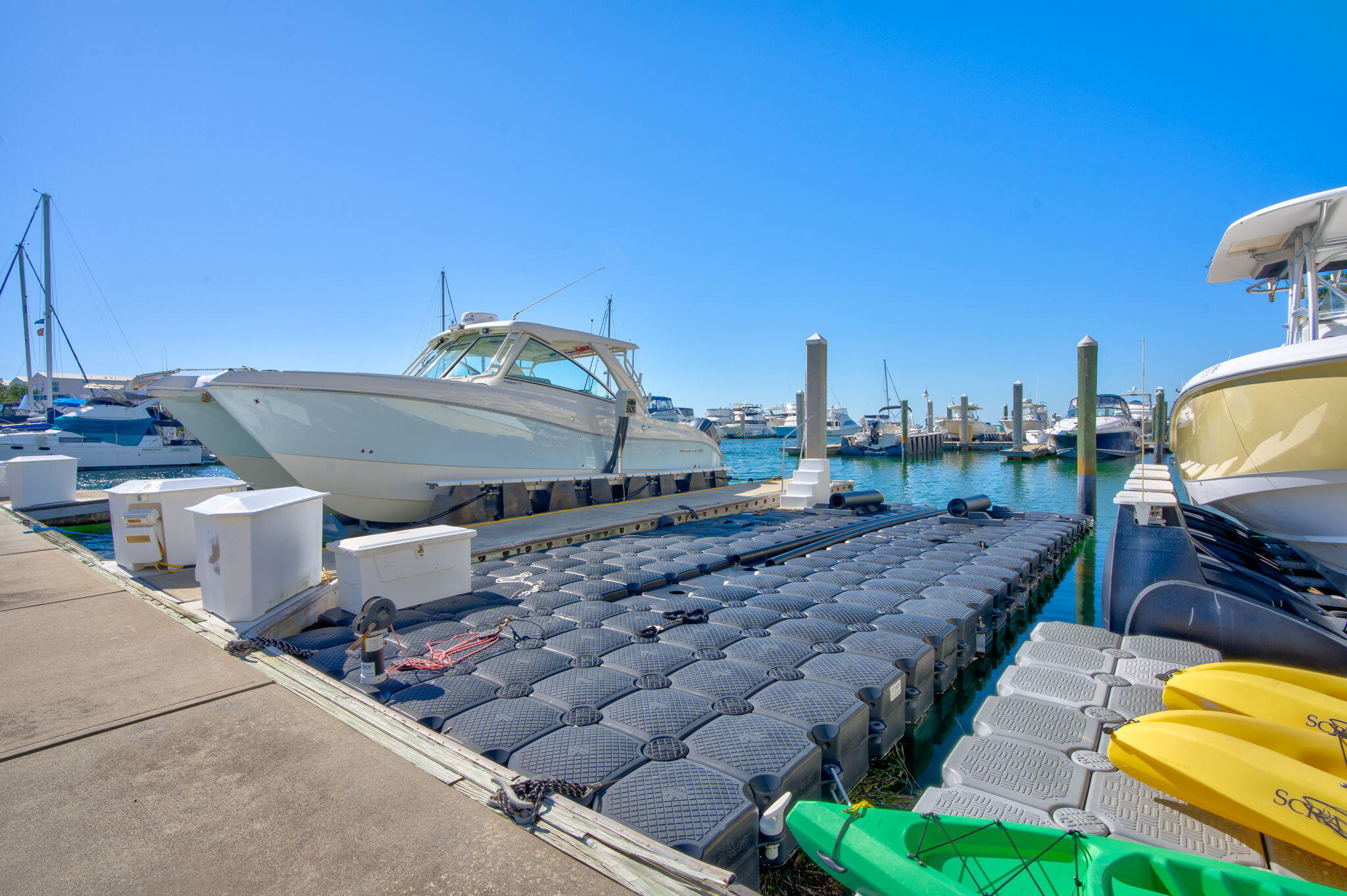 5555 College Road, Unit GROUPER #4 Key West, FL 33040 - Photo 8 of 12 Sunset Marina - Grouper #4