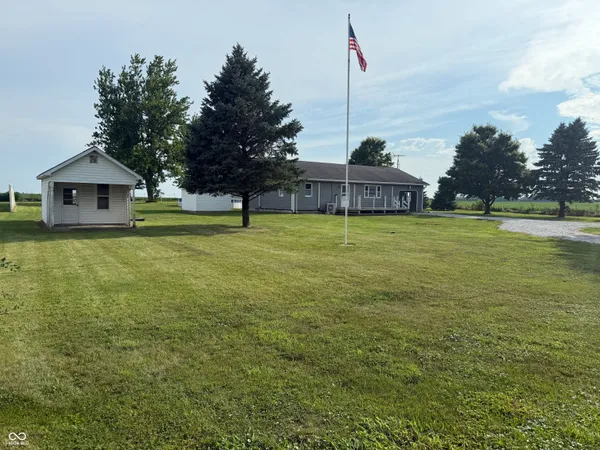 $237,500 | 6095 West 1900 North, Elwood, IN 46036