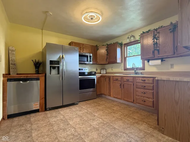 $270,000 | 6095 West 1900 North, Elwood, IN 46036