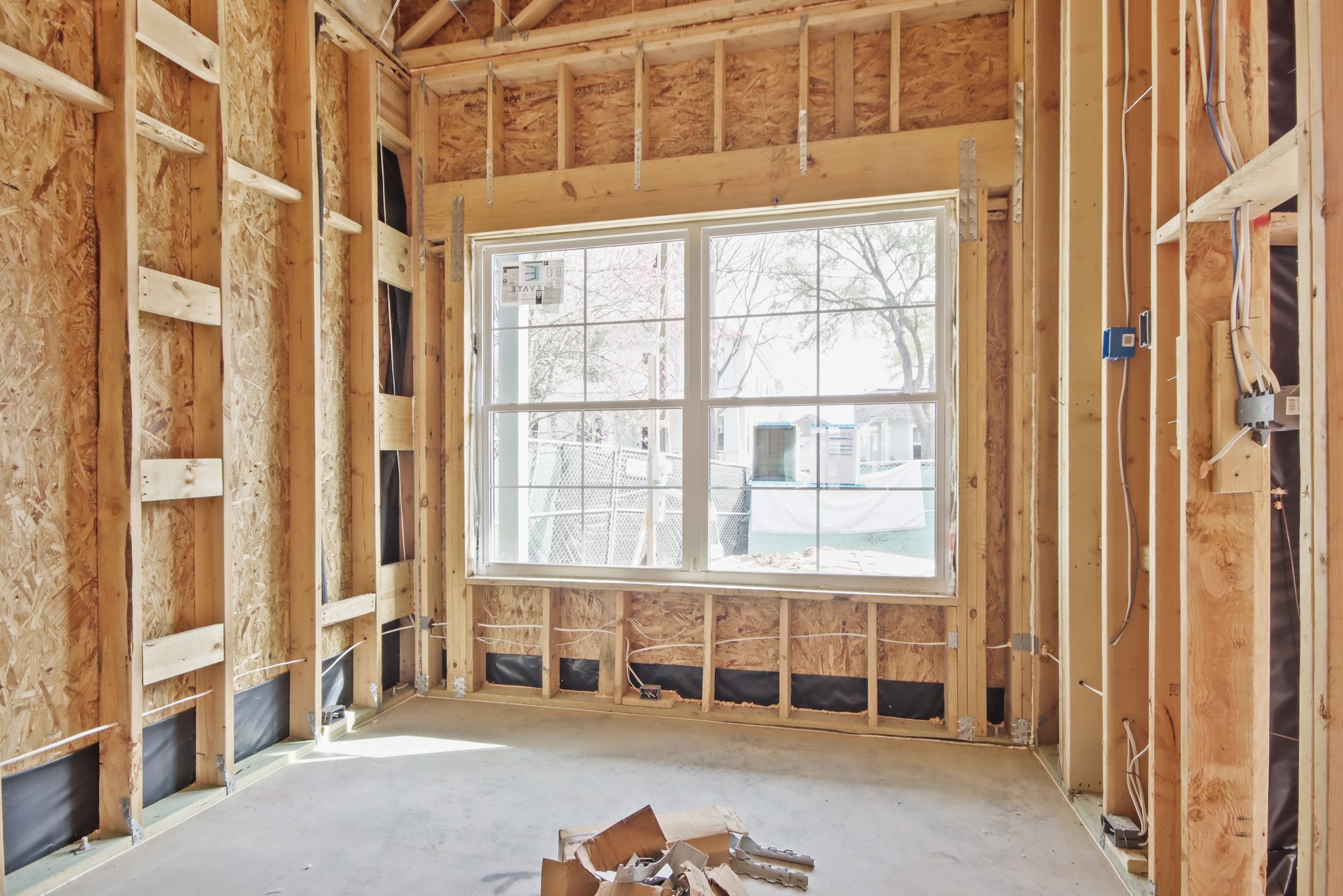 715 Merrill Street Houston, TX 77009 - Photo 4 of 50 a front view of a large window