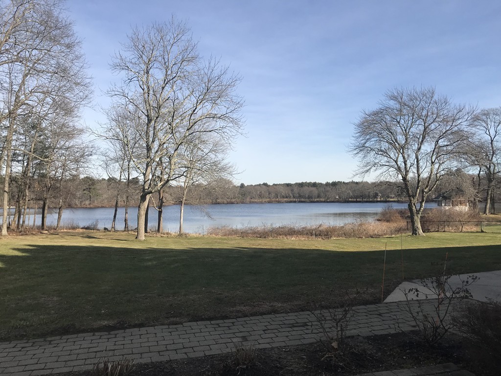 7 Assinippi Avenue, Unit 306 Norwell, MA 02061 - Photo 19 of 20 a view of lake with houses