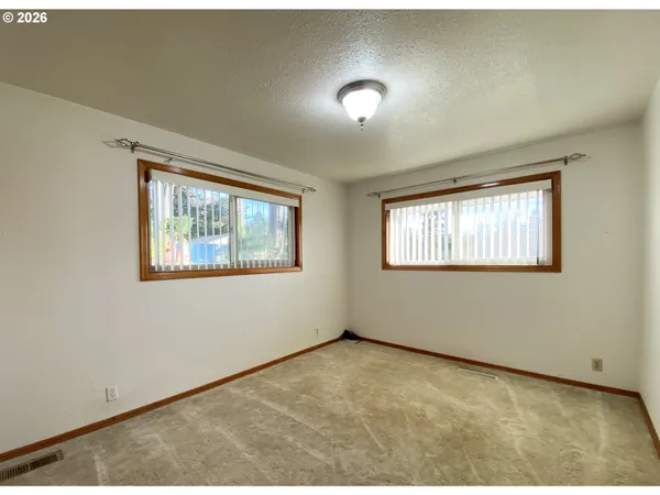 $460,000 | 97987 Court Street, Brookings, OR 97415