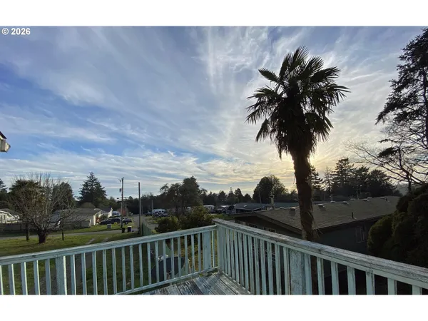 $470,000 | 97987 Court Street, Brookings, OR 97415