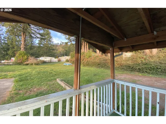 a view of outdoor space with lots of trees