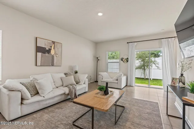 $1,675 | 891 A Observatory Parkway, Jacksonville, FL 32218