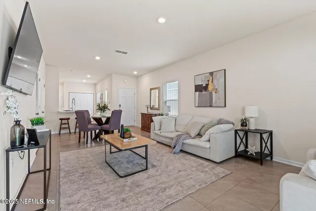 $1,675 | 891 A Observatory Parkway, Jacksonville, FL 32218