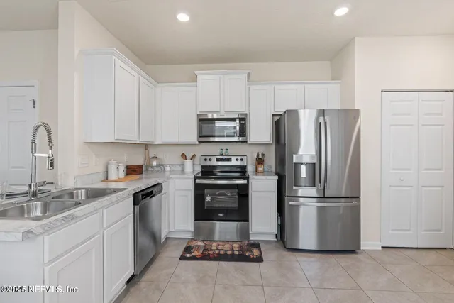 $1,675 | 891 A Observatory Parkway, Jacksonville, FL 32218