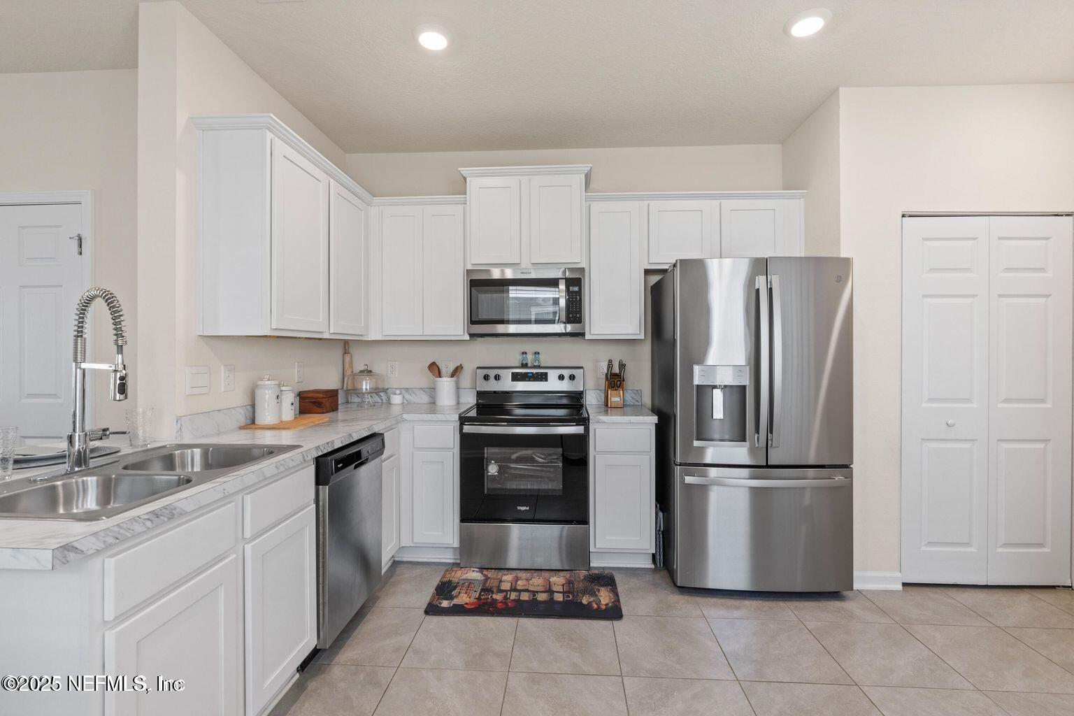 891 A Observatory Parkway Jacksonville, FL 32218 - Photo 7 of 19 7