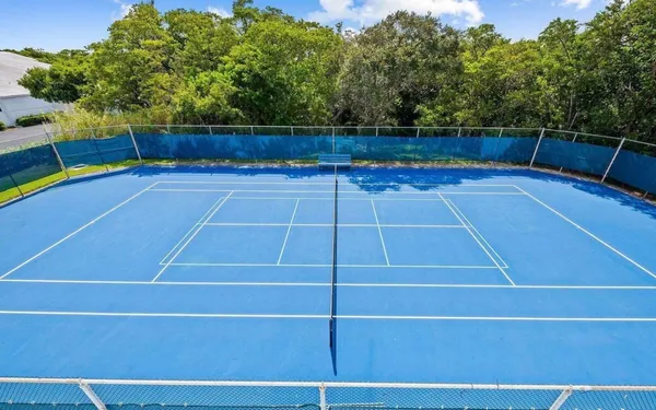 a view of a tennis court