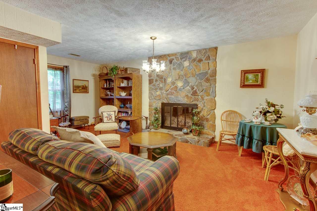 214 Ranch Circle Piedmont, SC 29673 - Photo 3 of 30 Gallery Image 3