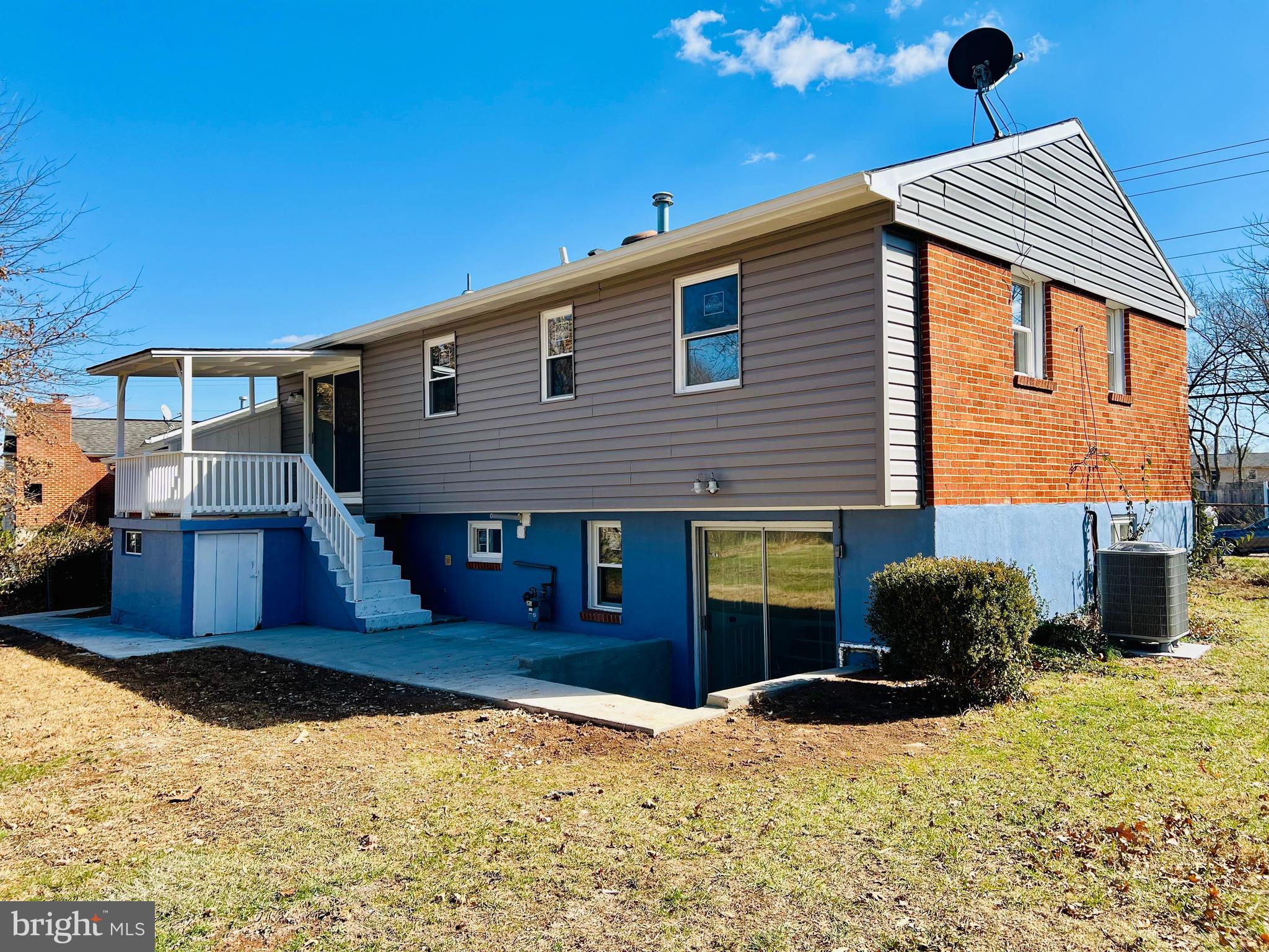 9826 Lomond Drive Manassas, VA 20109 - Photo 68 of 78 a front view of a house