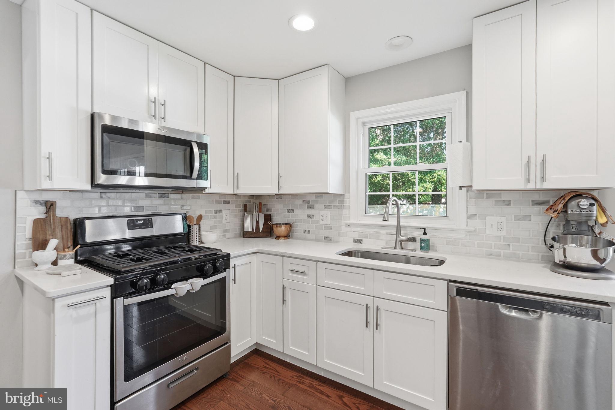 7832 Fordson Road Alexandria, VA 22306 - Photo 8 of 34