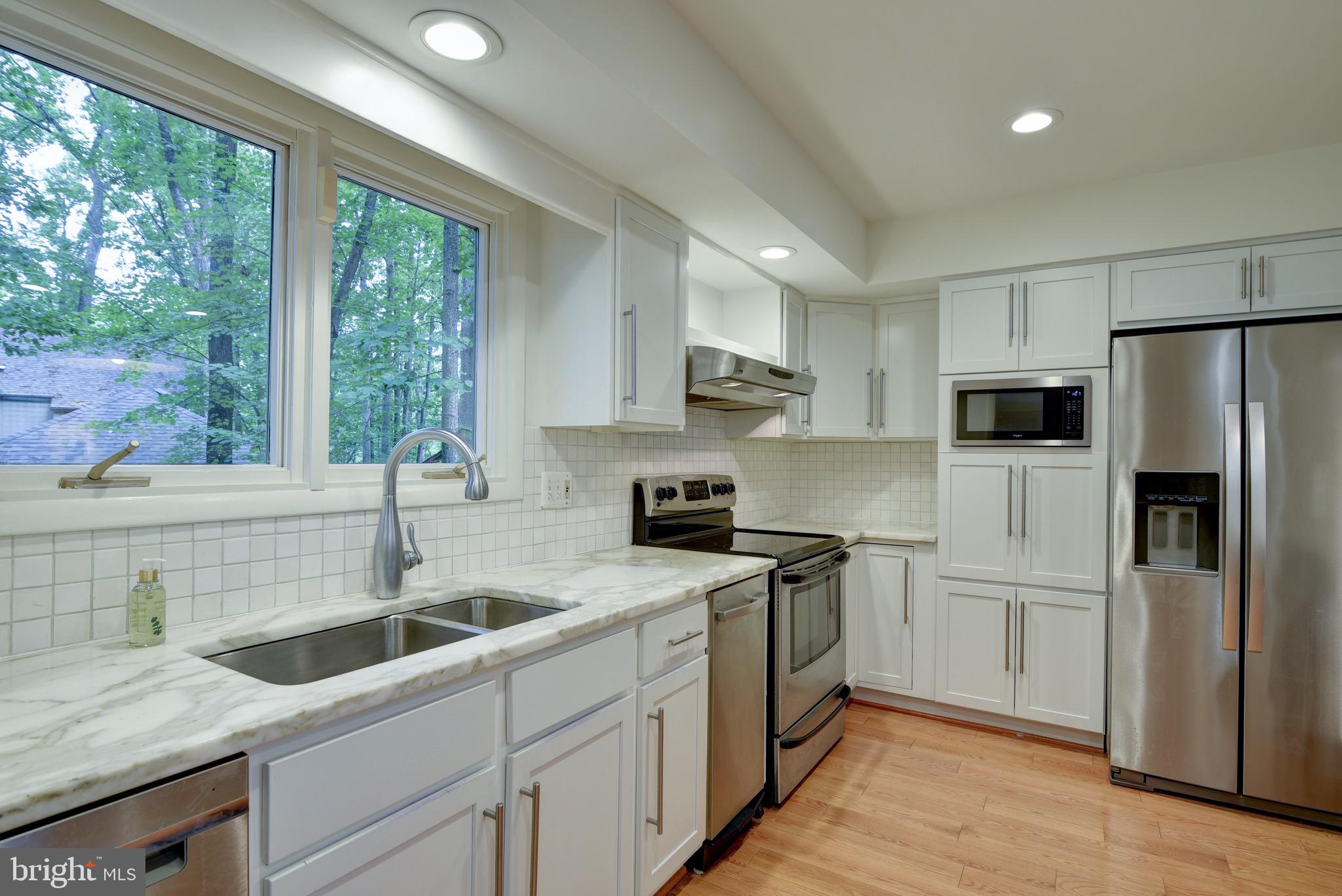 2001 Halyard Lane Reston, VA 20191 - Photo 13 of 37 Window over the sink