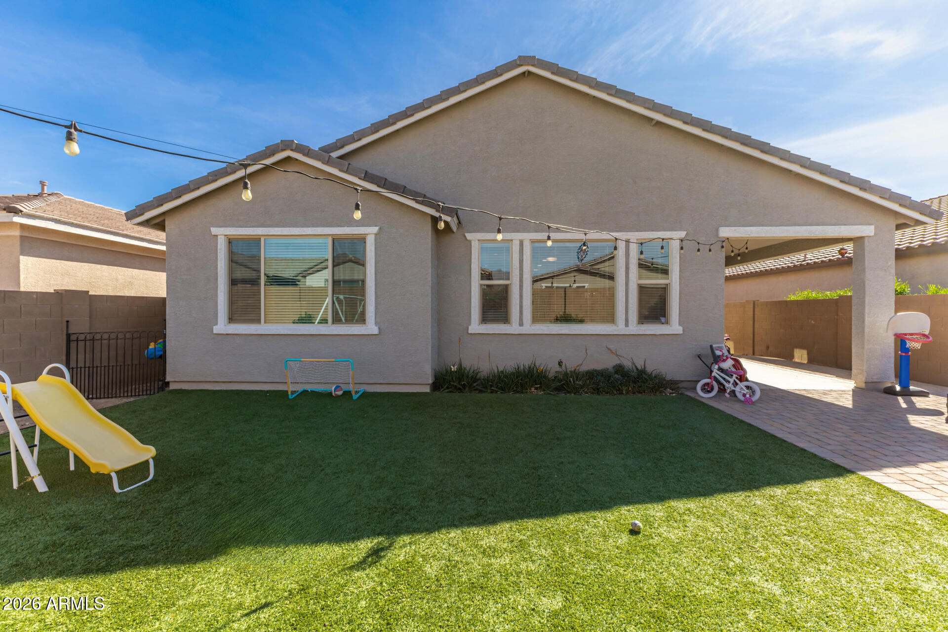 12560 East Ballentine Road Gold Canyon, AZ 85118 - Photo 33 of 35 a view of a backyard of the house