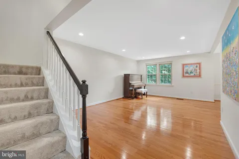 $934,950 | 11402 Empire Lane, Rockville, MD 20852