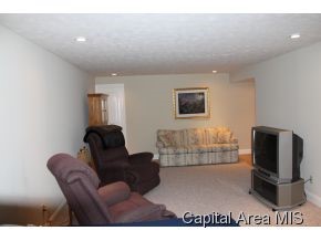 7405 Preston Drive Springfield, IL 62711 - Photo 7 of 13 Gallery Image 7