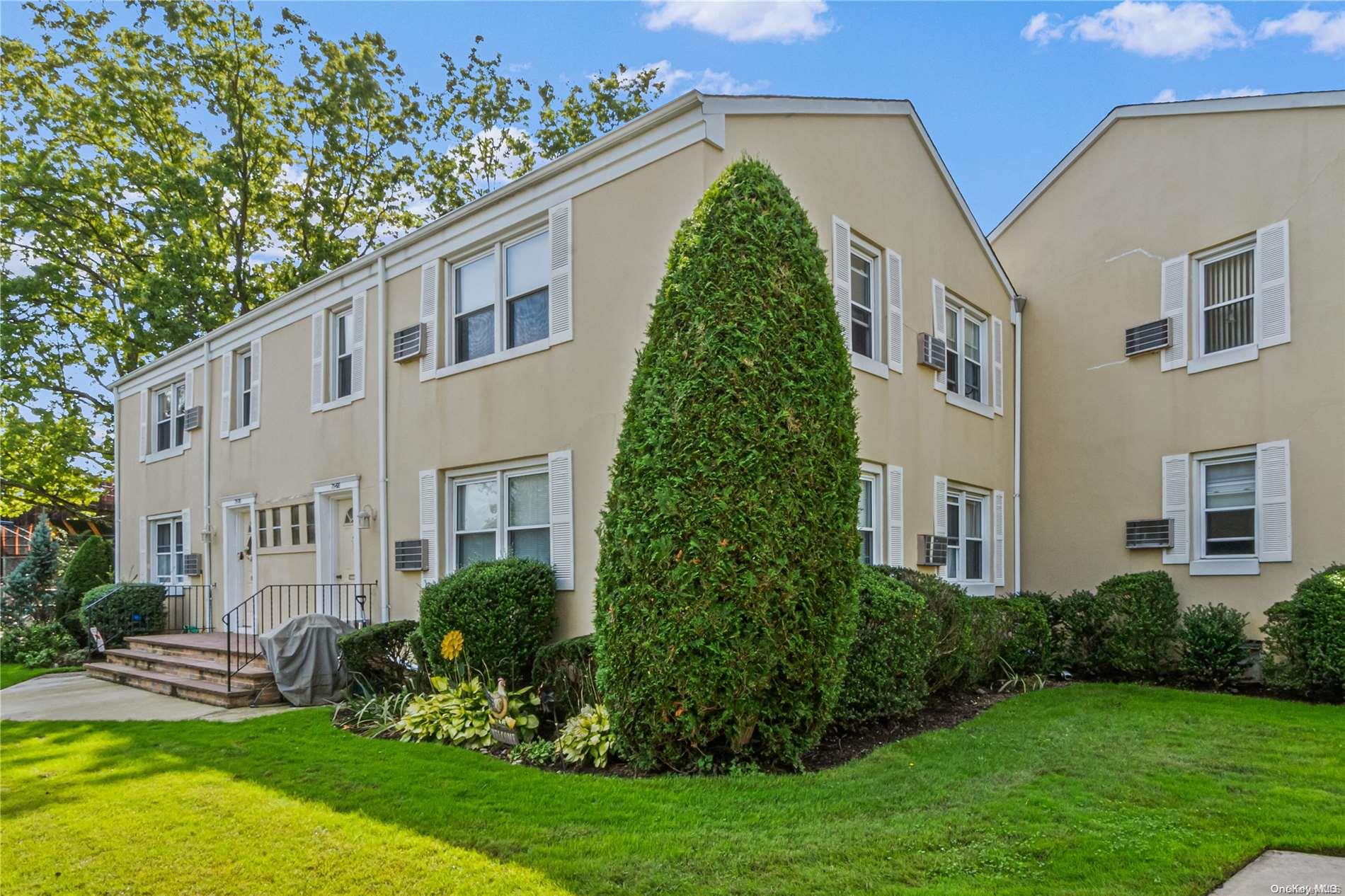 71-68 252nd Street, Unit 2A Queens, NY 11426 - Photo 2 of 17