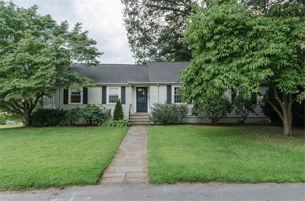 10 Grace Road Wayland, MA 01778 - Photo 1 of 11 Gallery Image 1
