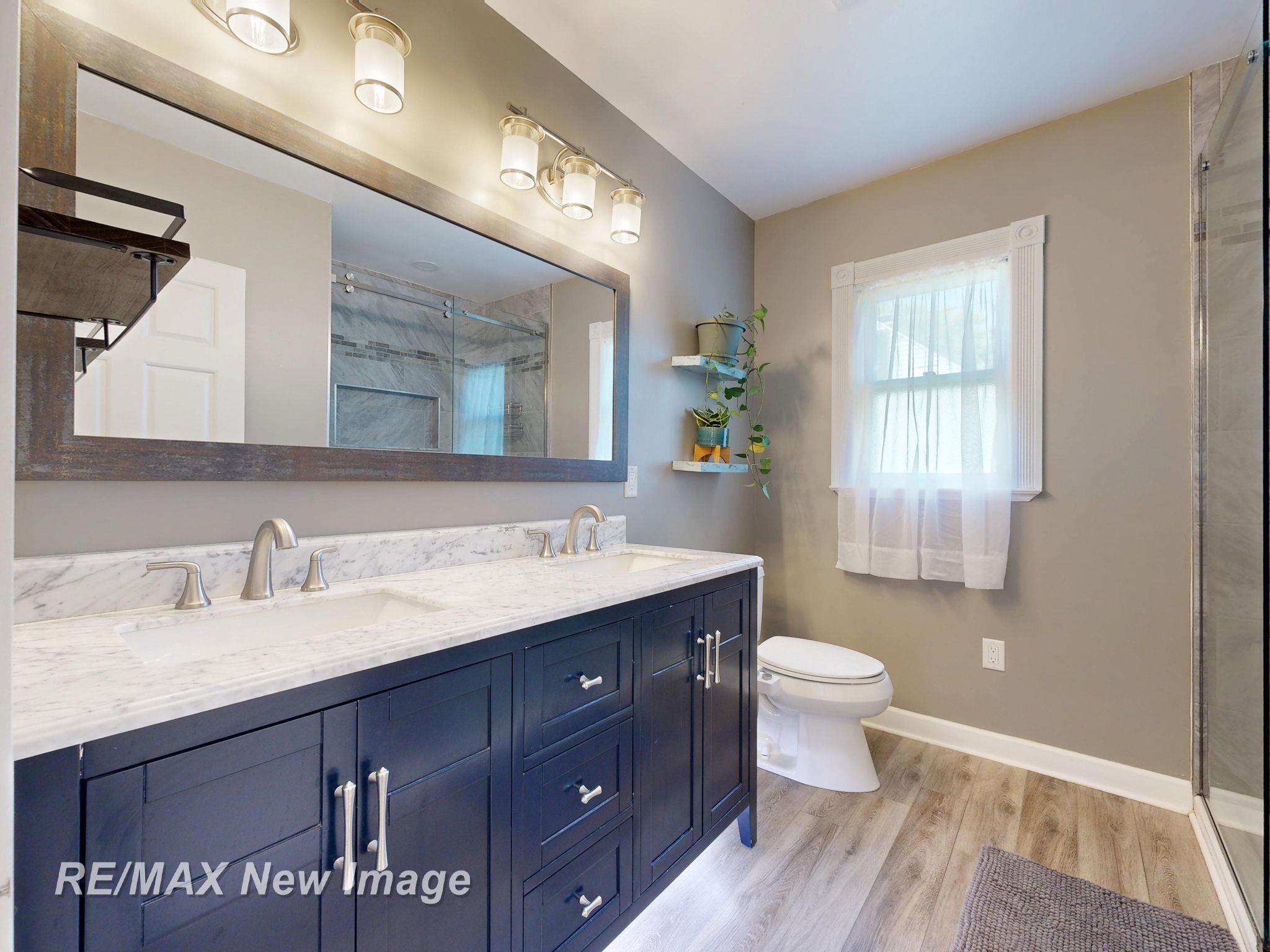 1439 Midland Road Saginaw, MI 48638 - Photo 18 of 45 50189211-25f1e537-45c3-436a-beb6-2c50aca6dc74.JPG