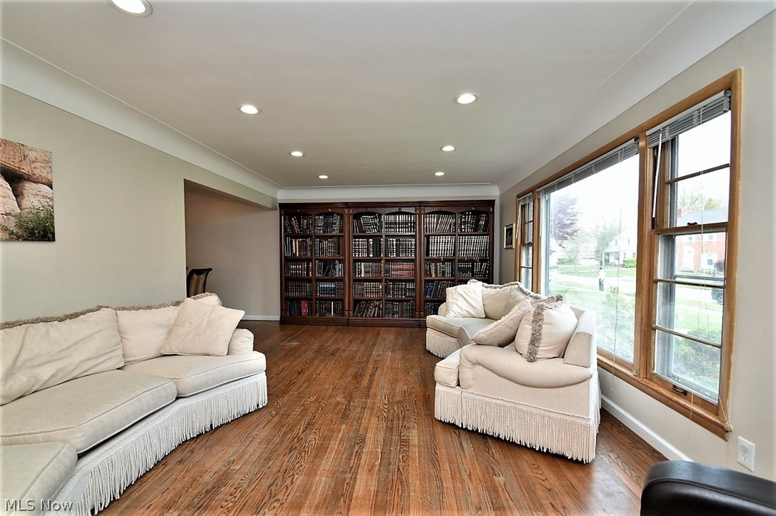 3822 Severn Road Cleveland Heights, OH 44118 - Photo 4 of 35
