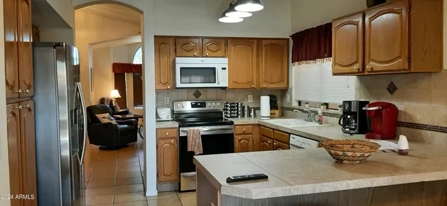 $4,100 | 11018 West Poinsettia Drive, Avondale, AZ 85392