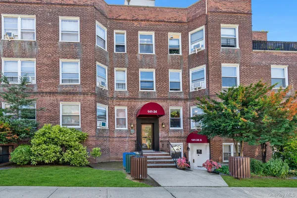 $369,000 | 141-34 79th Avenue, Unit 1 | Kew Gardens Hills