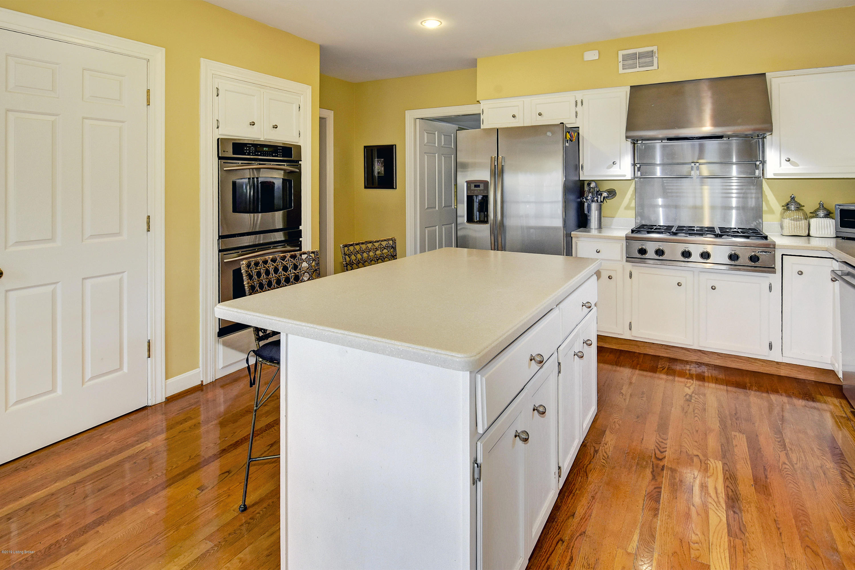 5405 Navajo Road Louisville, KY 40207 - Photo 28 of 47 _DSC3753_5_6