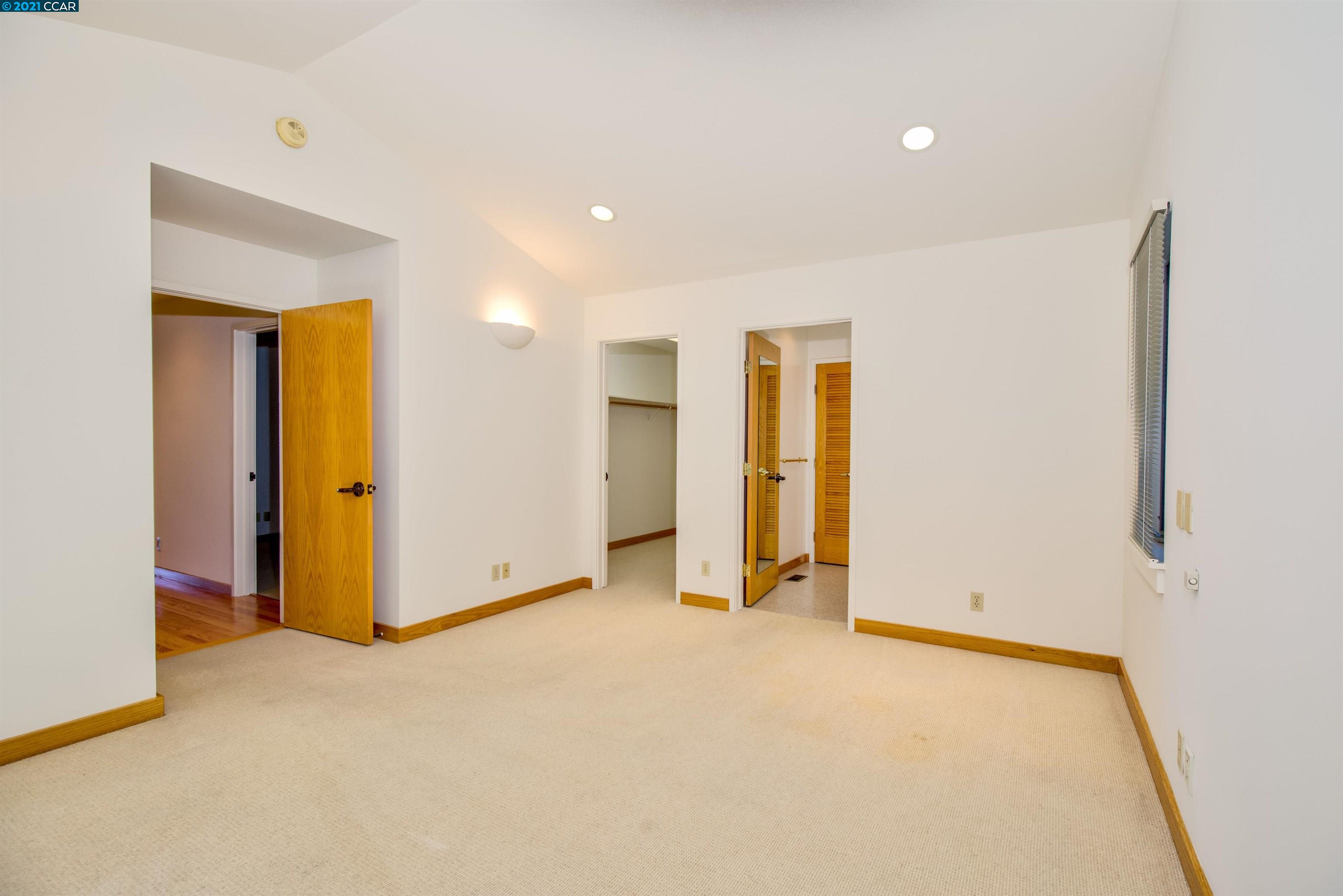 1405 Grand View Drive Berkeley, CA 94705 - Photo 15 of 29