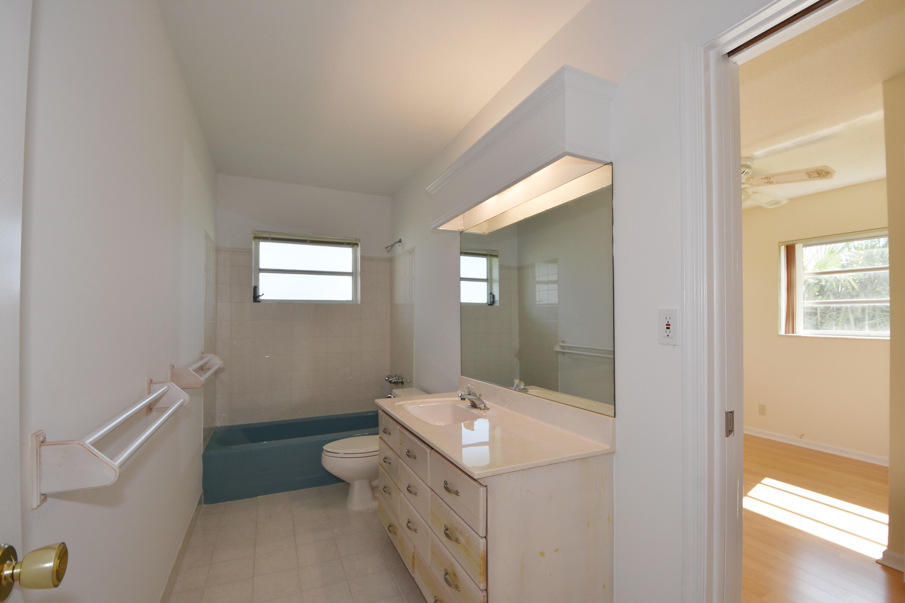 1299 Southwest 12th Avenue Boca Raton, FL 33486 - Photo 11 of 19 ba2