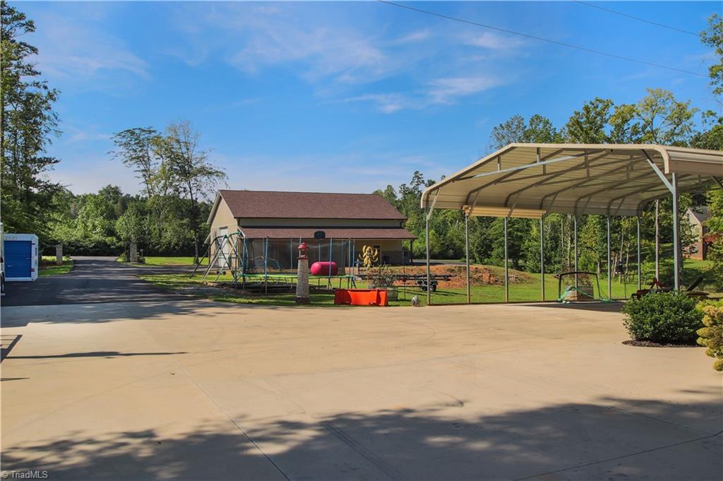 357 Kirkman Road Lexington, NC 27292 - Photo 7 of 50 Gallery Image 7