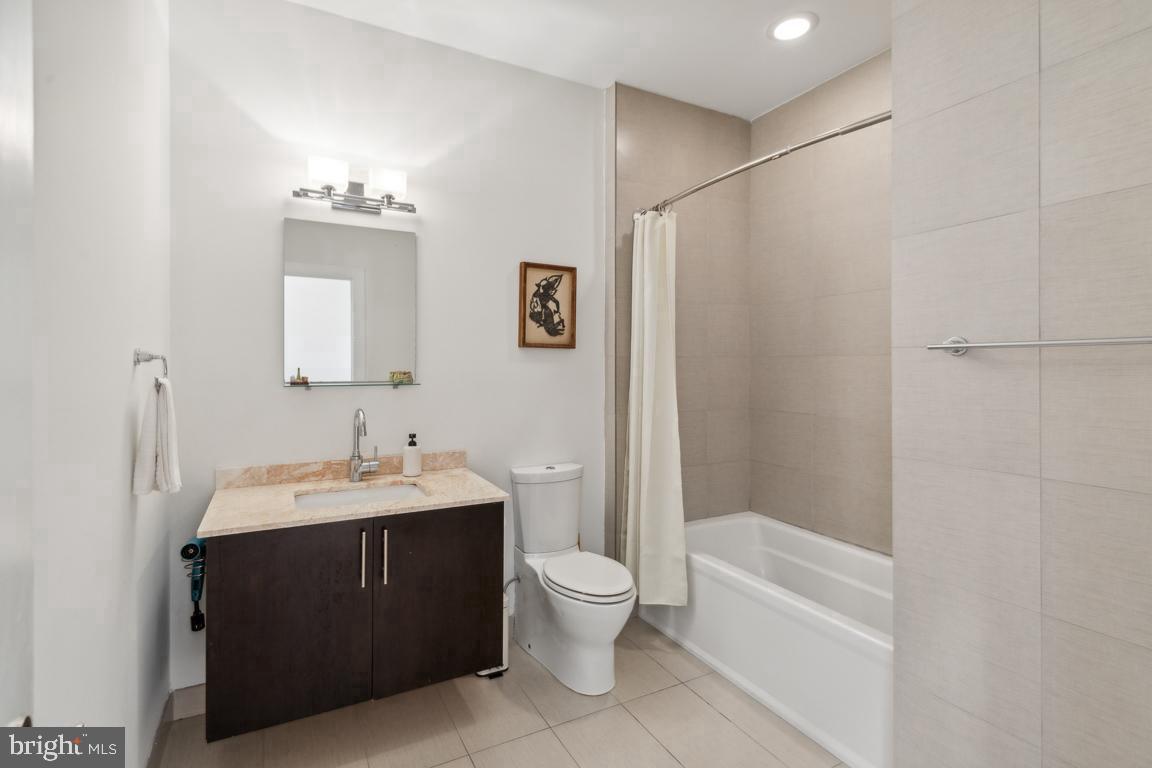 1119 North Howard Street Philadelphia, PA 19123 - Photo 15 of 25 Full Bath 2