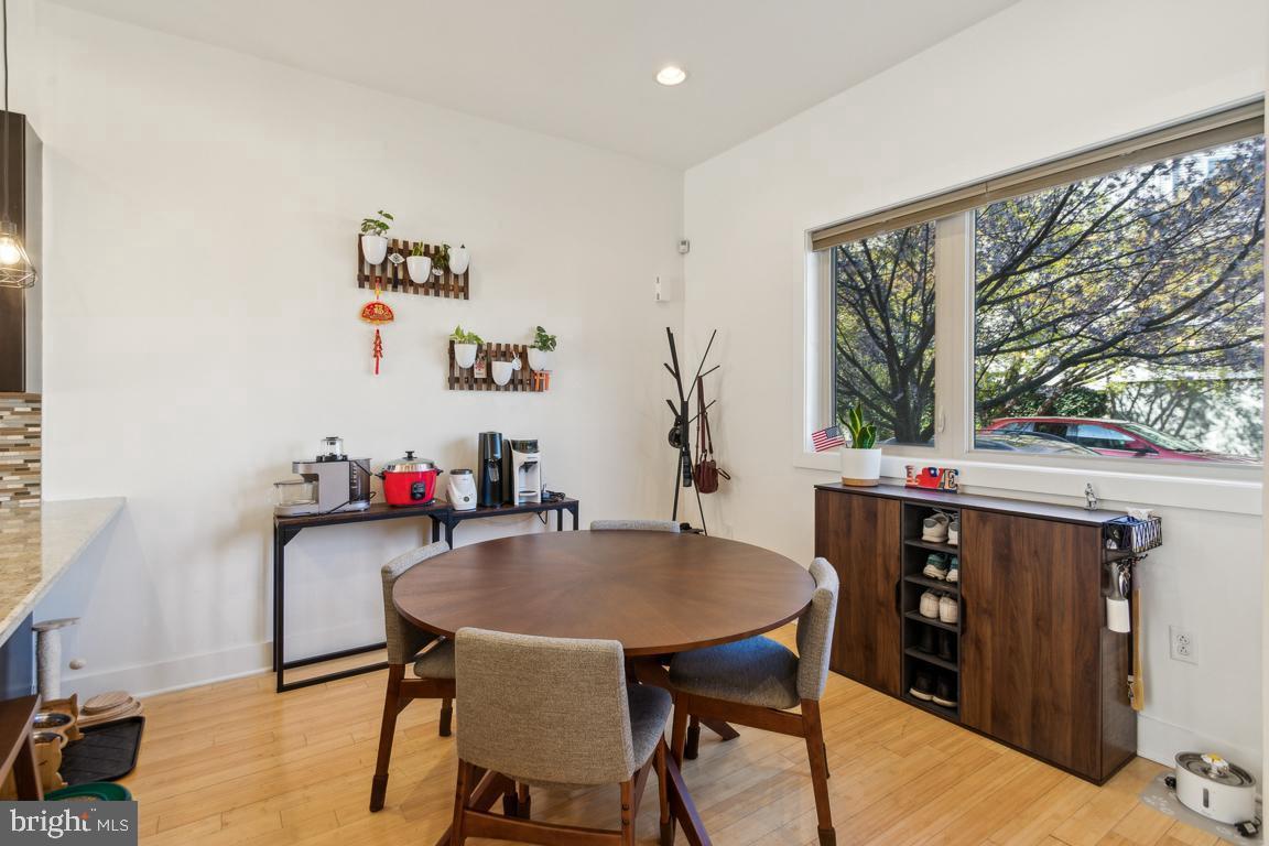 1119 North Howard Street Philadelphia, PA 19123 - Photo 7 of 25 Dining area
