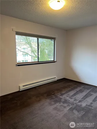 $1,950 | 15422 40th Avenue South, Unit C, Tukwila, WA 98188