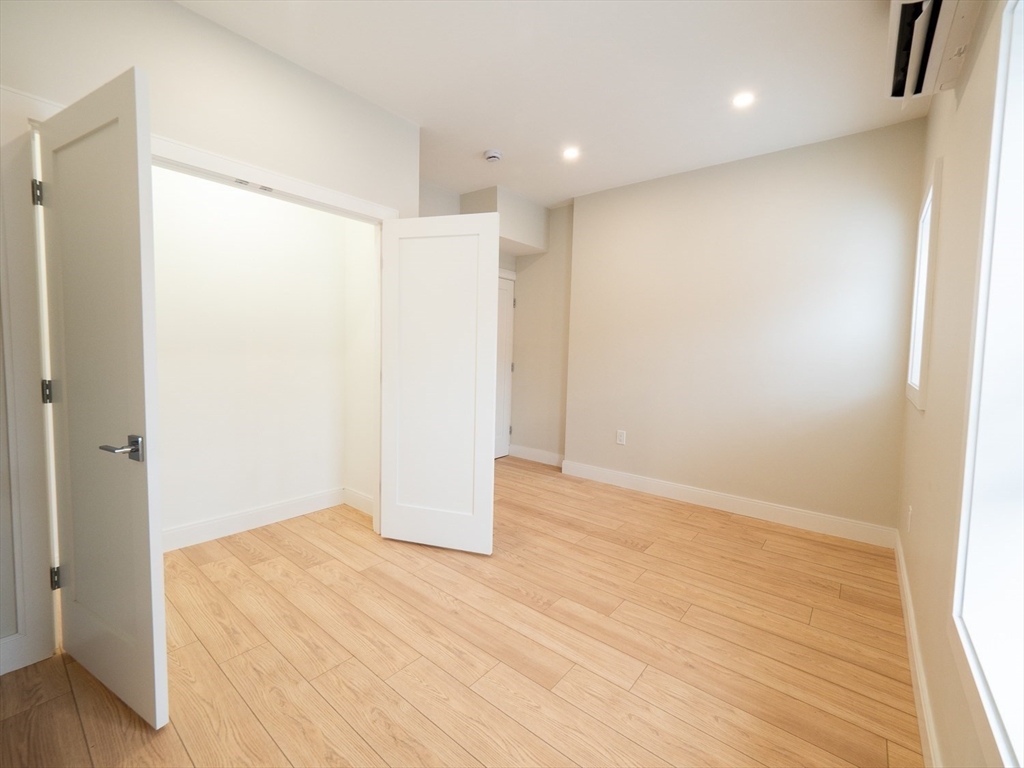 20 Winslow Road, Unit 1 Brookline, MA 02446 - Photo 9 of 11
