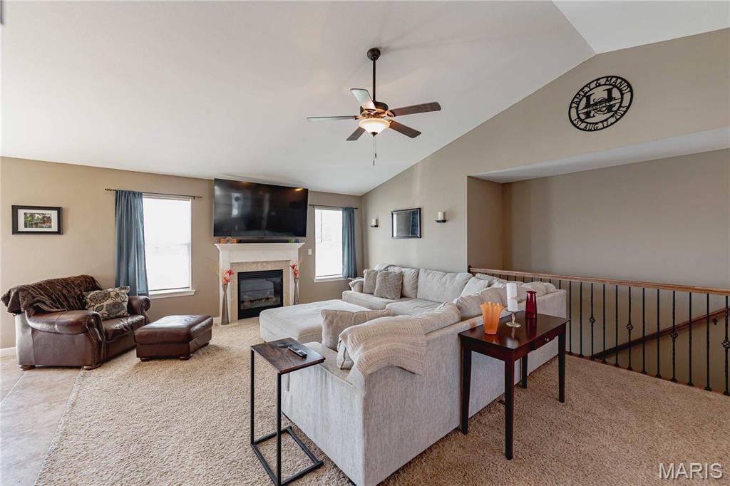 290 Shadowbrooke Troy, IL 62294 - Photo 3 of 53