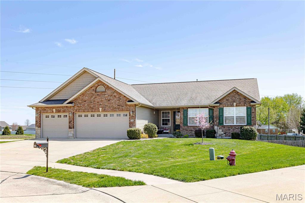 290 Shadowbrooke Troy, IL 62294 - Photo 52 of 53