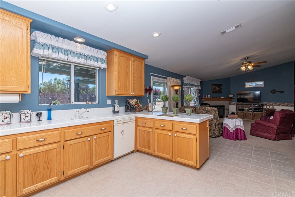 25805 McLaughlin Road Menifee, CA 92585 - Photo 17 of 34