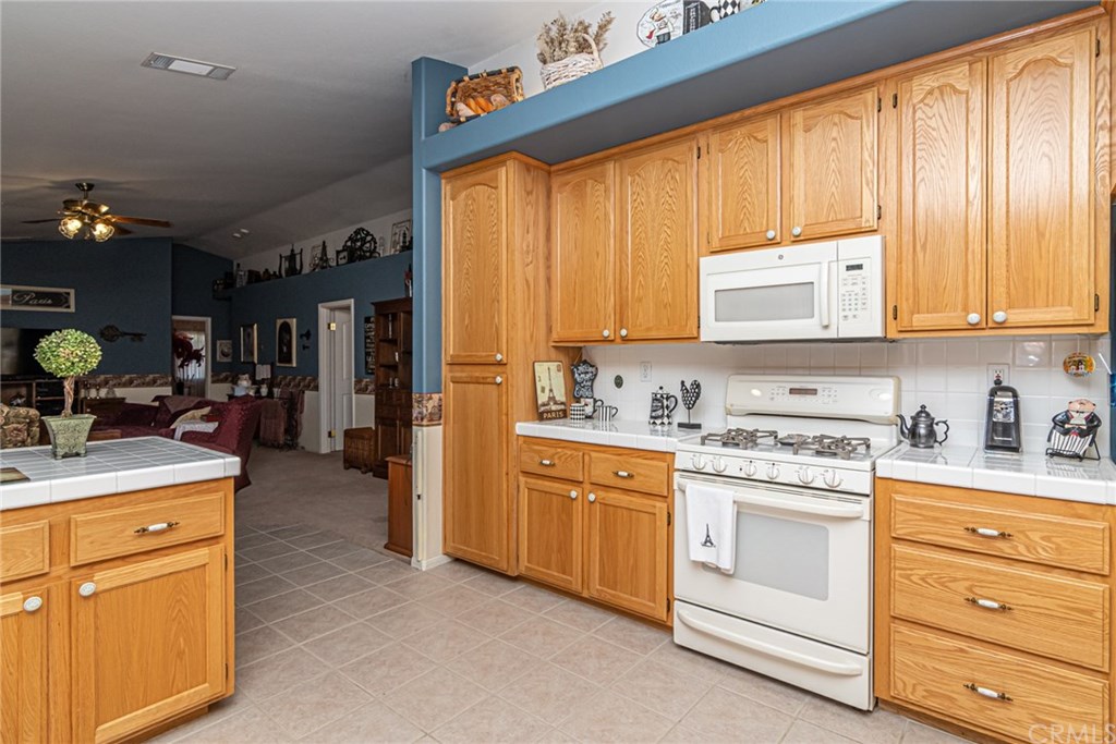 25805 McLaughlin Road Menifee, CA 92585 - Photo 18 of 34