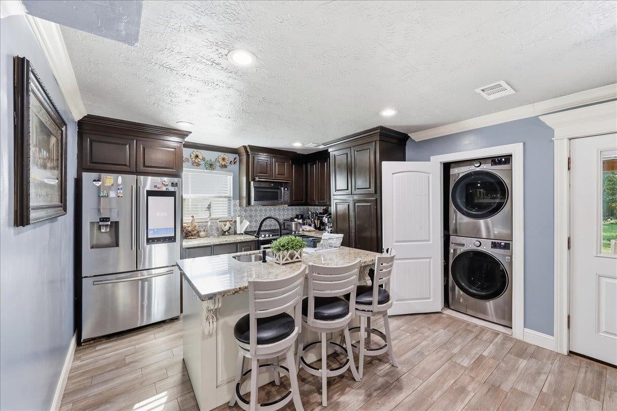 8245 Broussard Road Beaumont, TX 77713 - Photo 6 of 28 Gallery Image 6